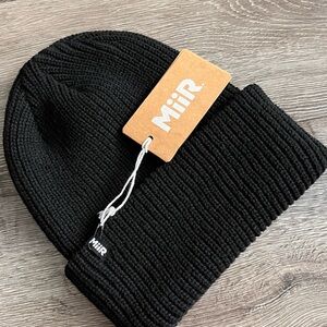 Miir recycled poly Black Ribbed Beanie